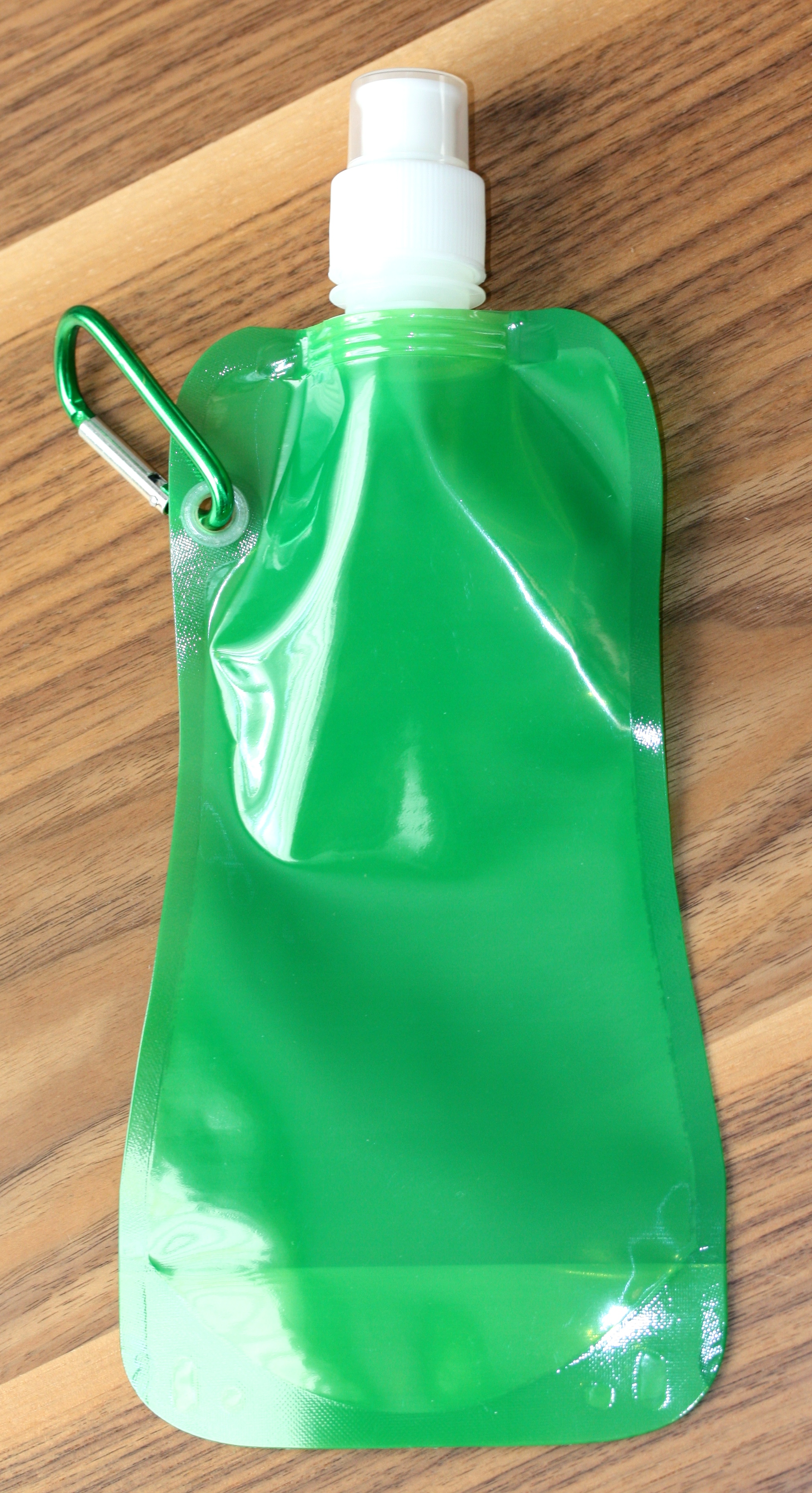 nett4pet - Wasserflasche faltbar mit Karabinerhaken